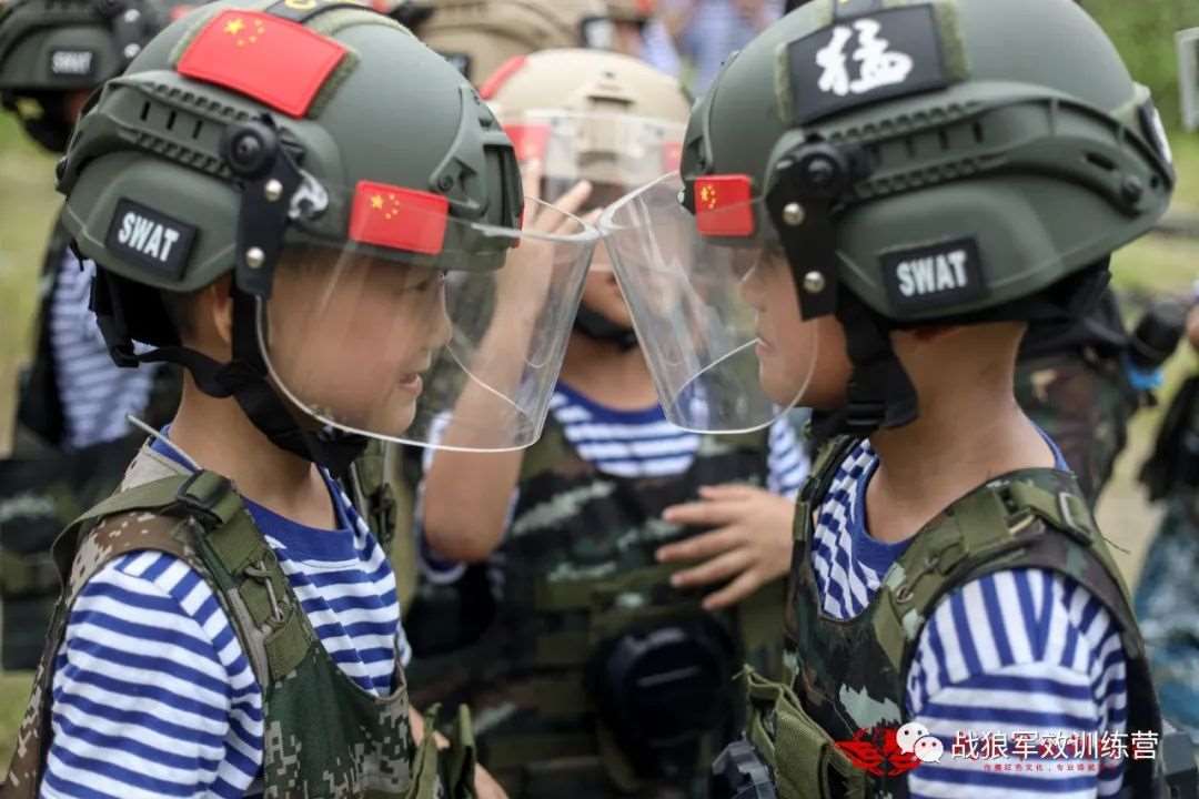 武漢中學(xué)生軍事化夏令營