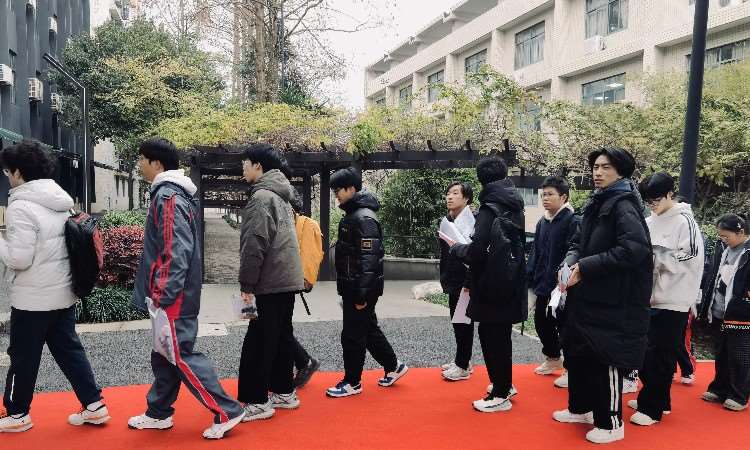 送考照片