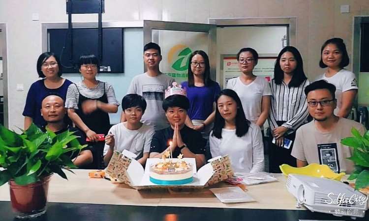 学员生日会