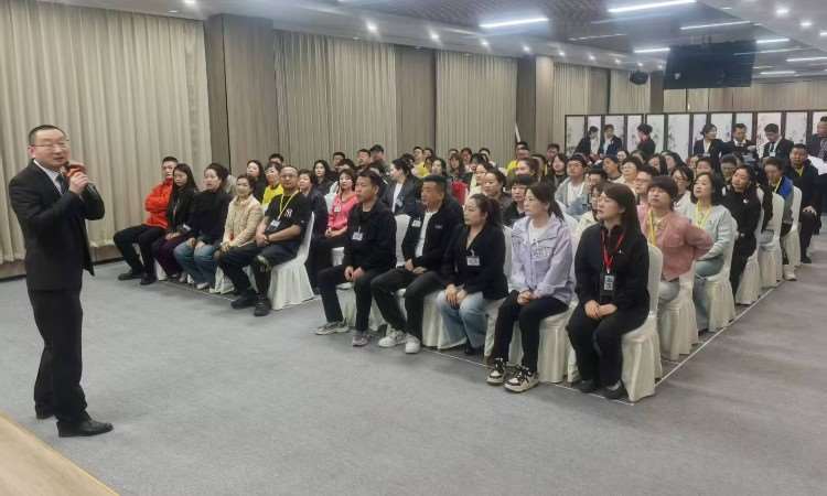 杭州****学校（未认证机构）