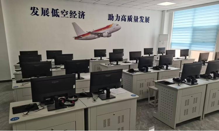 济南鉴玺职业培训学校