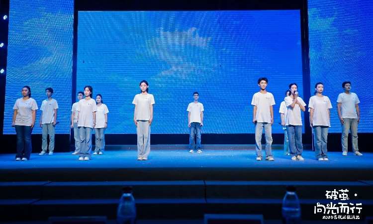 汇演朗诵照片