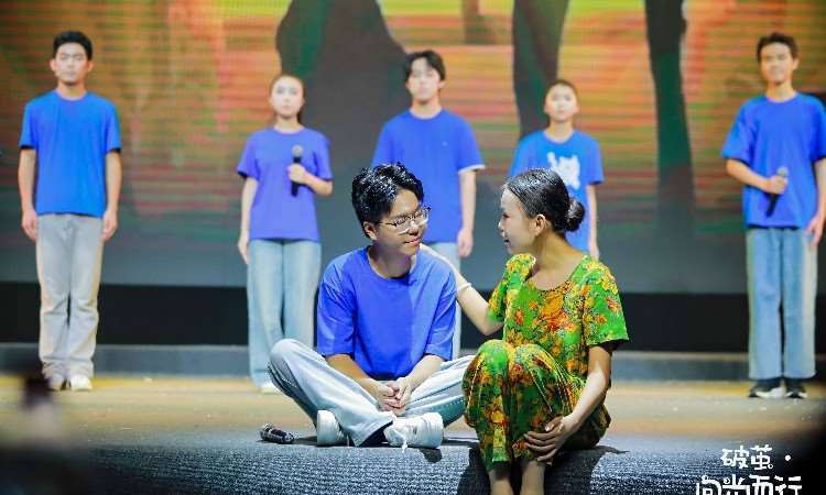 汇演朗诵照片