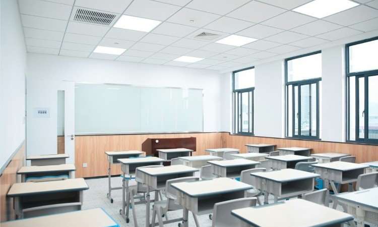 富春校区环境图