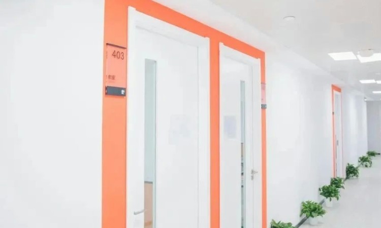 富春校区环境图