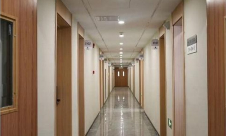 山东师范大学公寓走廊