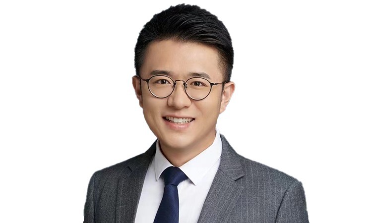 政治：苏晓阳