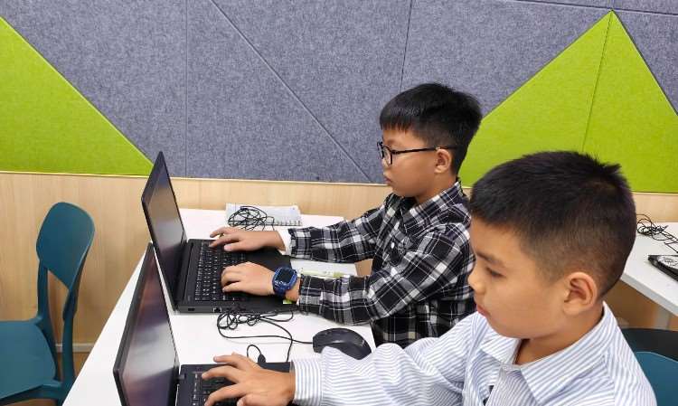 Python、C++上课
