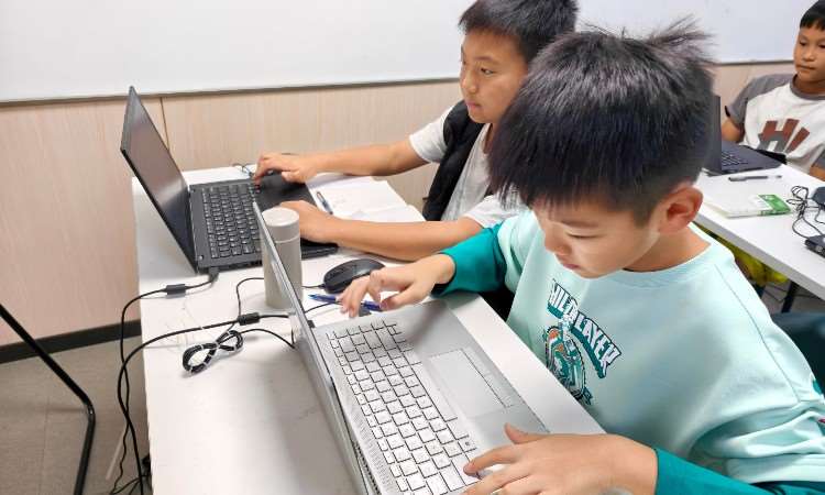 Python、C++上课