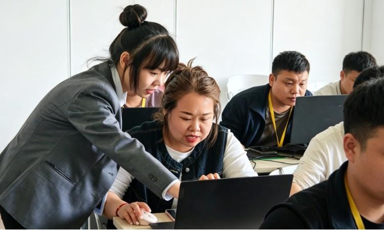 上课照片