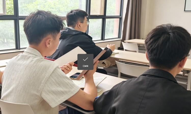 上课照片