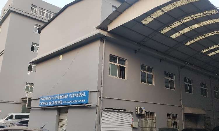 学校外景