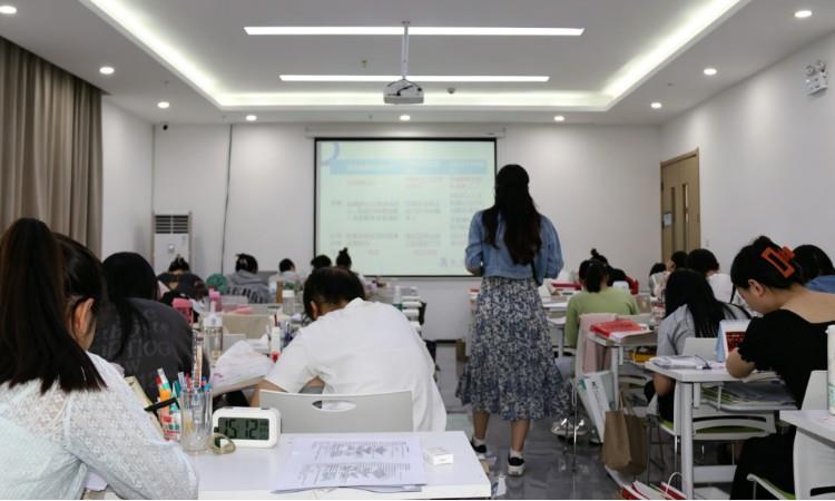 上课照片