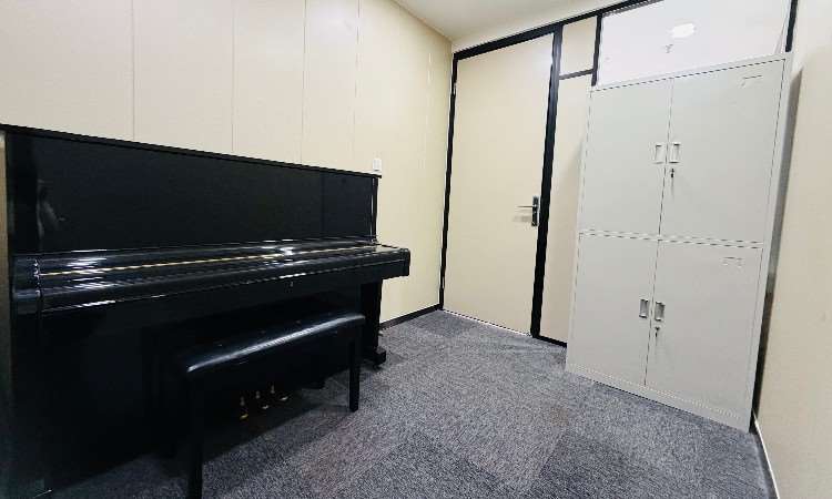 琴房