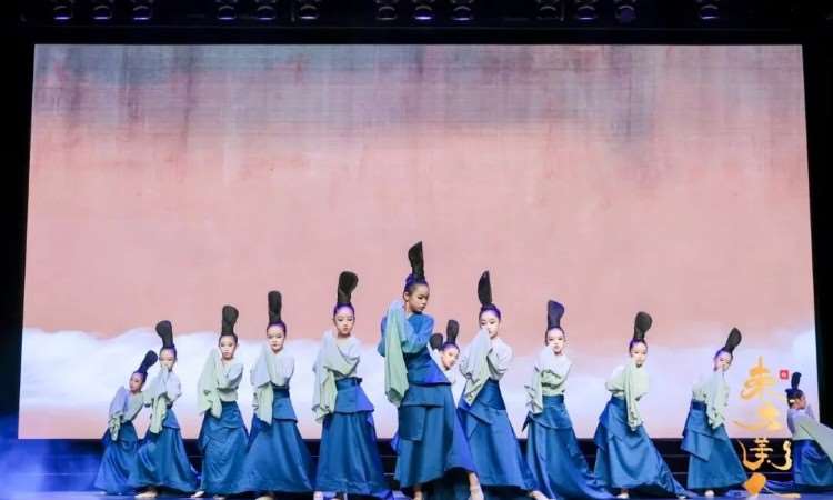 【东方美人】 木兰艺 13 周年艺术盛典专场汇演