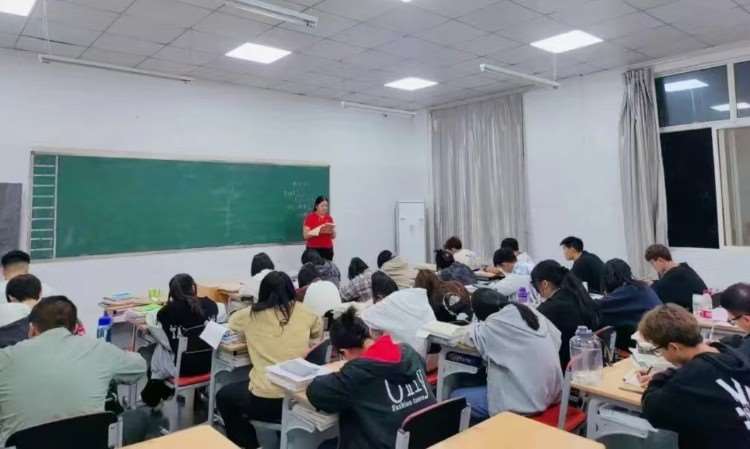 上课照片