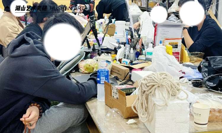公共艺术上课照片