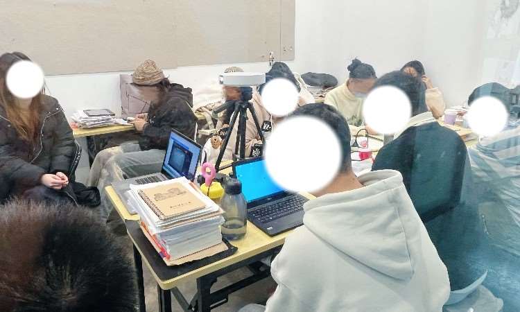 学硕上课照片