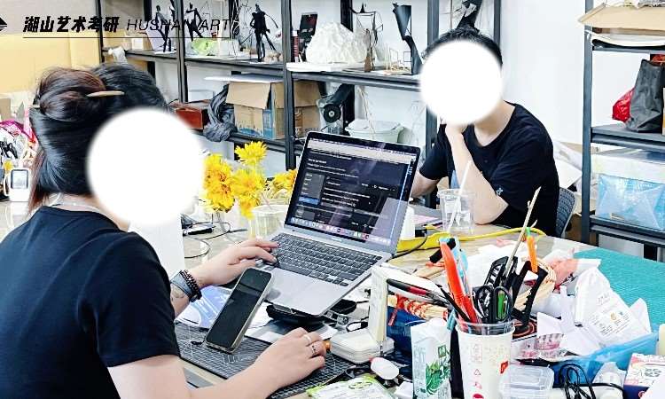 雕塑上课照片