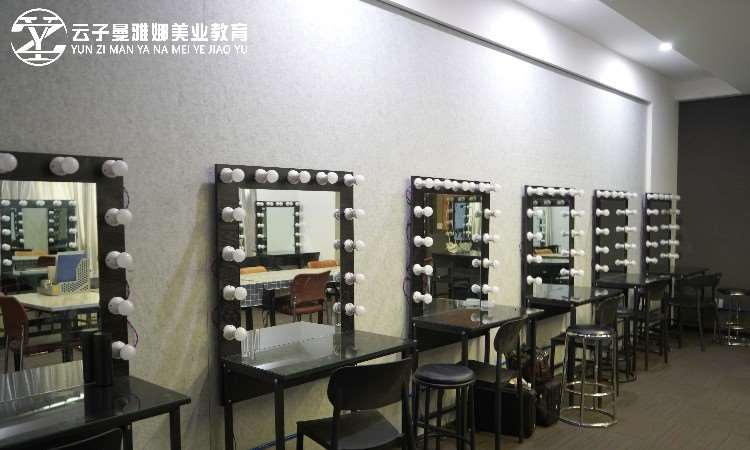 校区环境