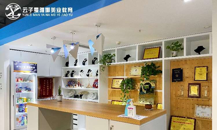 校区环境