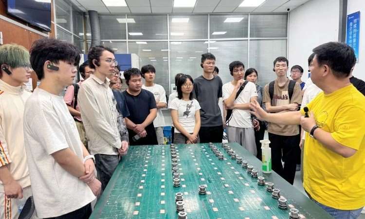 赴企识岗