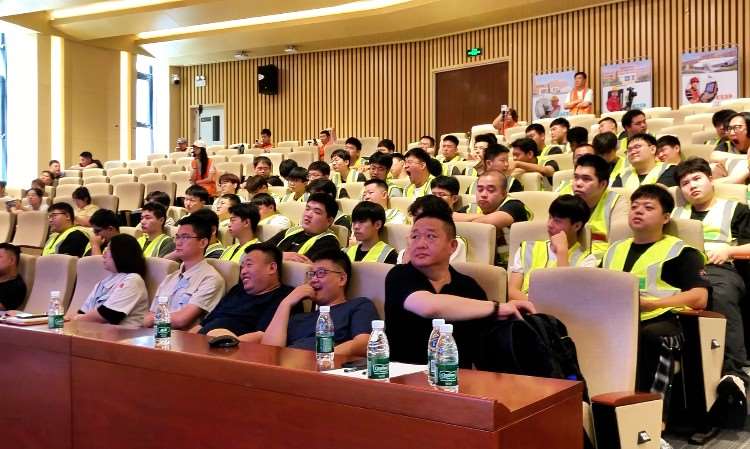 企业招聘会